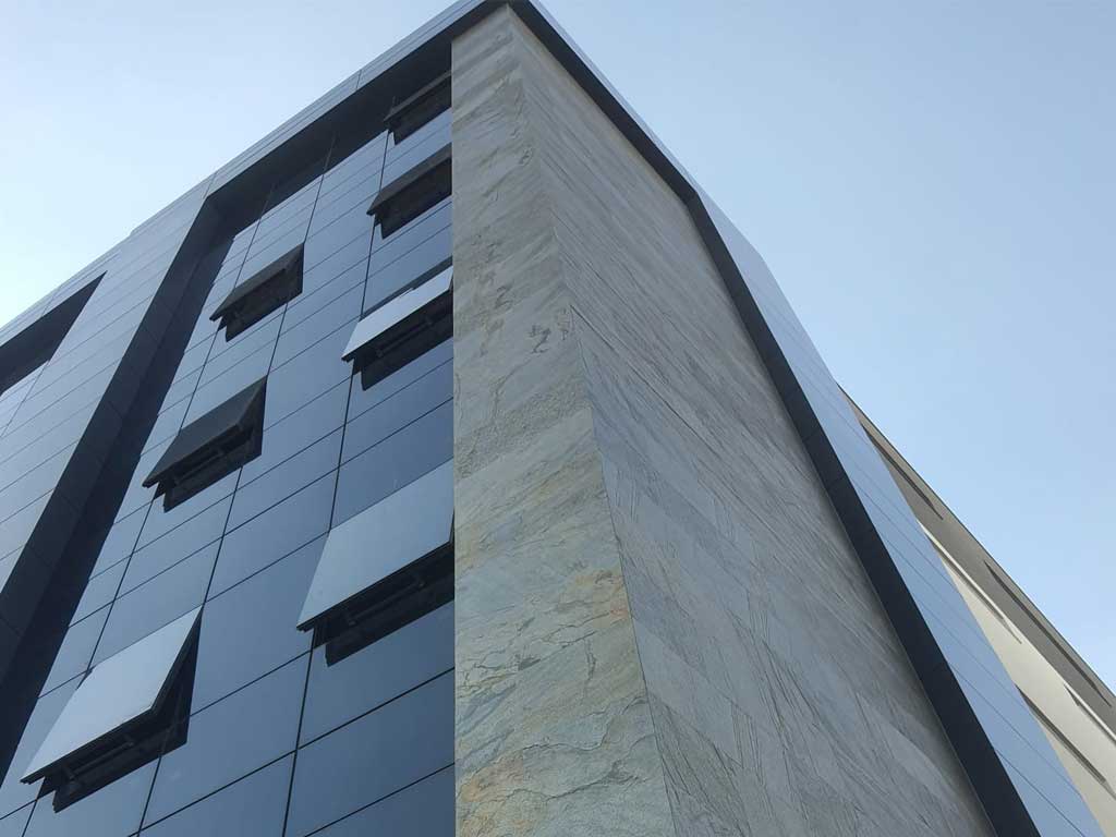 Linea Pietra bina cephe doğal taş kaplama