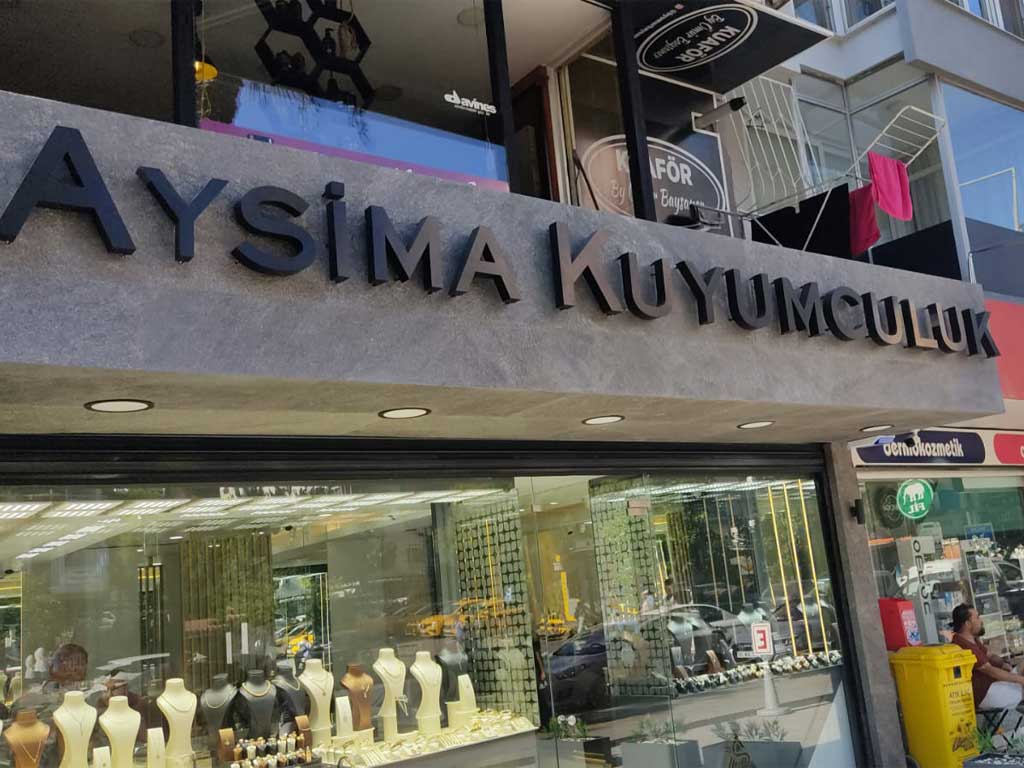 Linea Pietra mağaza cephe doğal taş kaplama