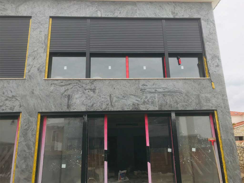 Linea Pietra villa cephe doğal taş kaplama